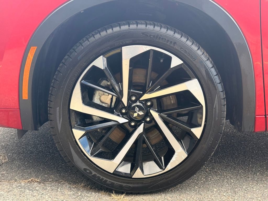 Used 2024 Mitsubishi Outlander SEL Black Edition image 10