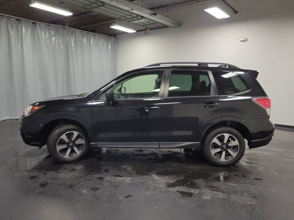Used 2018 Subaru Forester 2.5i Premium w/ All-Weather Package image 6