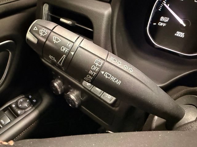 Used 2021 GMC Yukon AT4 w/ Rear Media and Nav Package AWD/4WD image 35