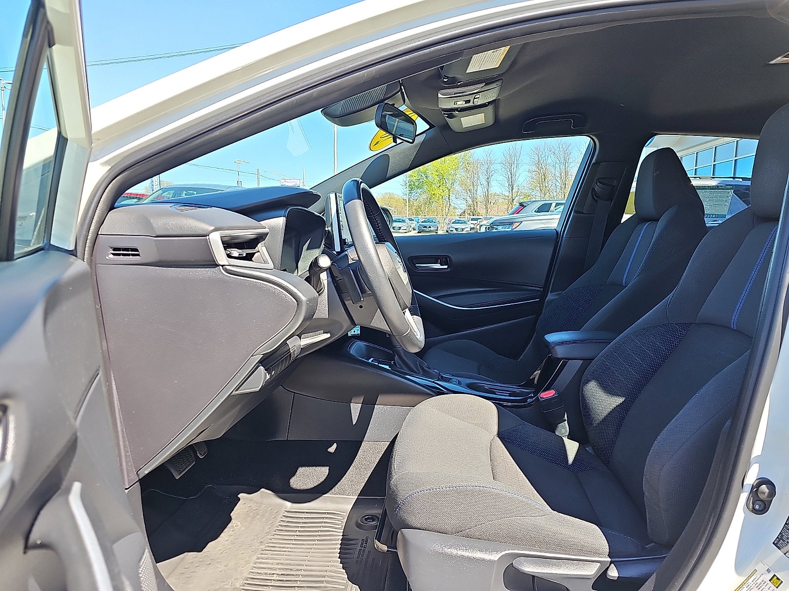 Used 2020 Toyota Corolla SE FWD image 13