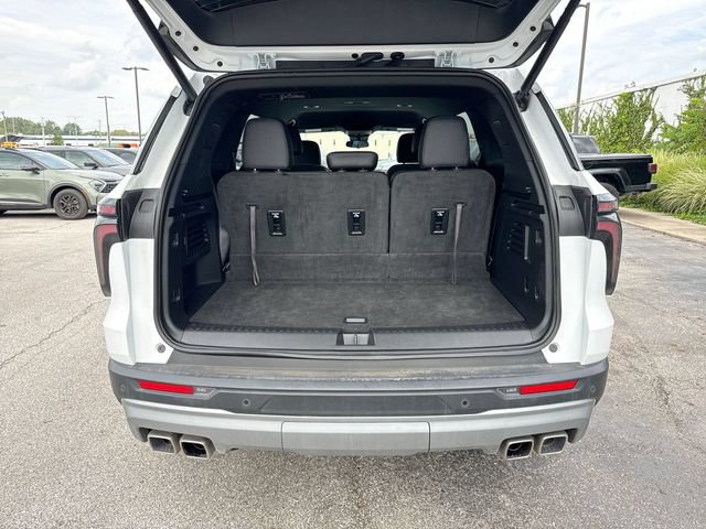 Used 2025 Chevrolet Traverse LT AWD/4WD image 25