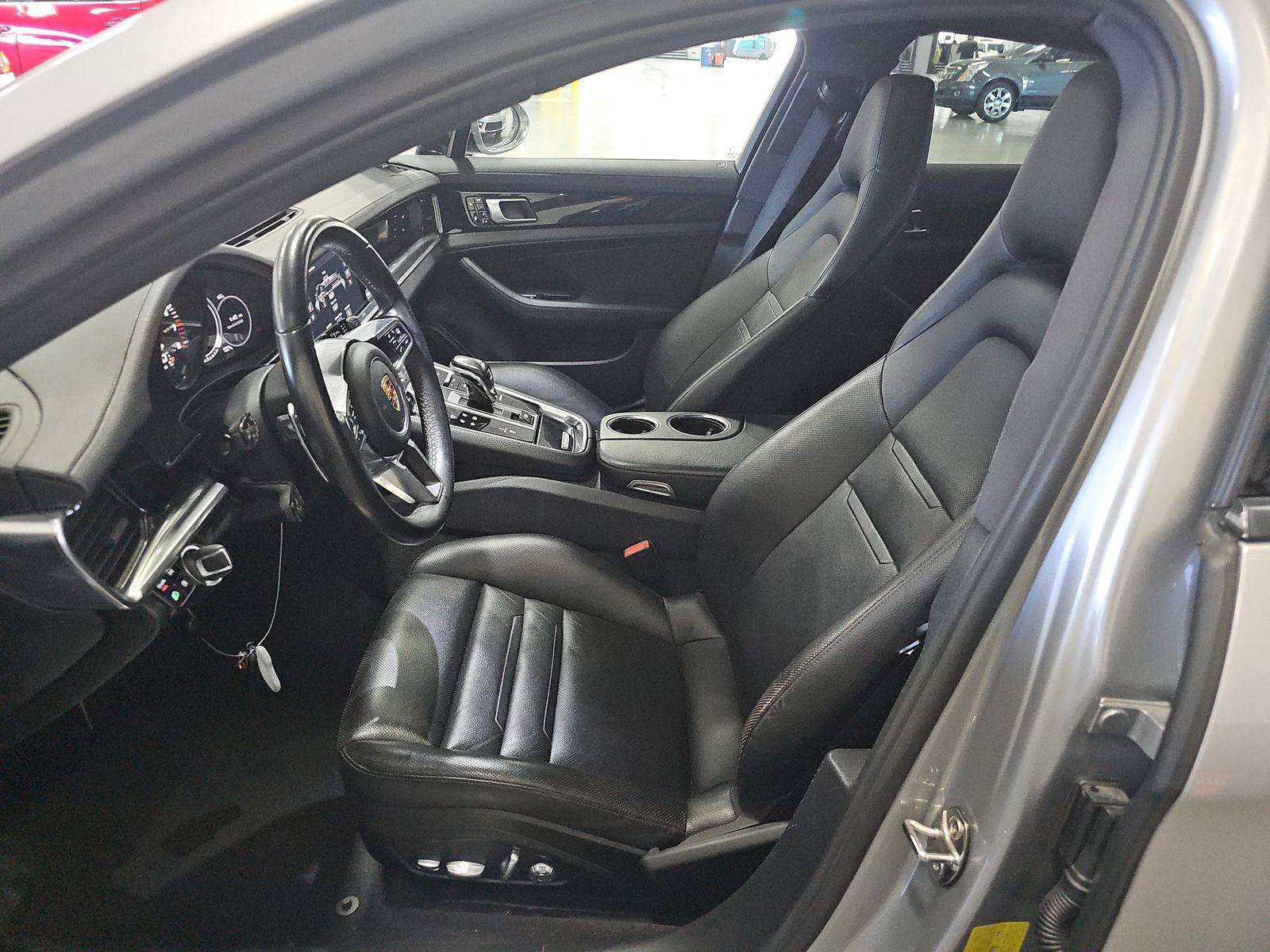 Used 2018 Porsche Panamera 4 AWD/4WD image 9