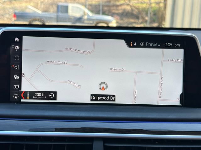 Used 2018 BMW 740e xDrive image 28