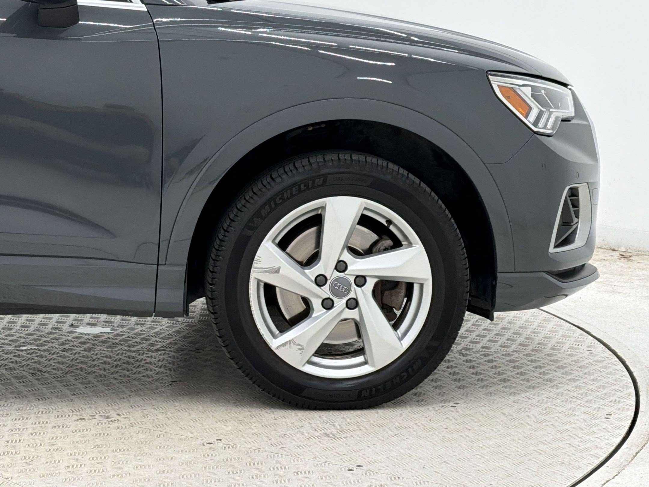 Used 2019 Audi Q3 2.0T Premium Plus AWD/4WD image 12