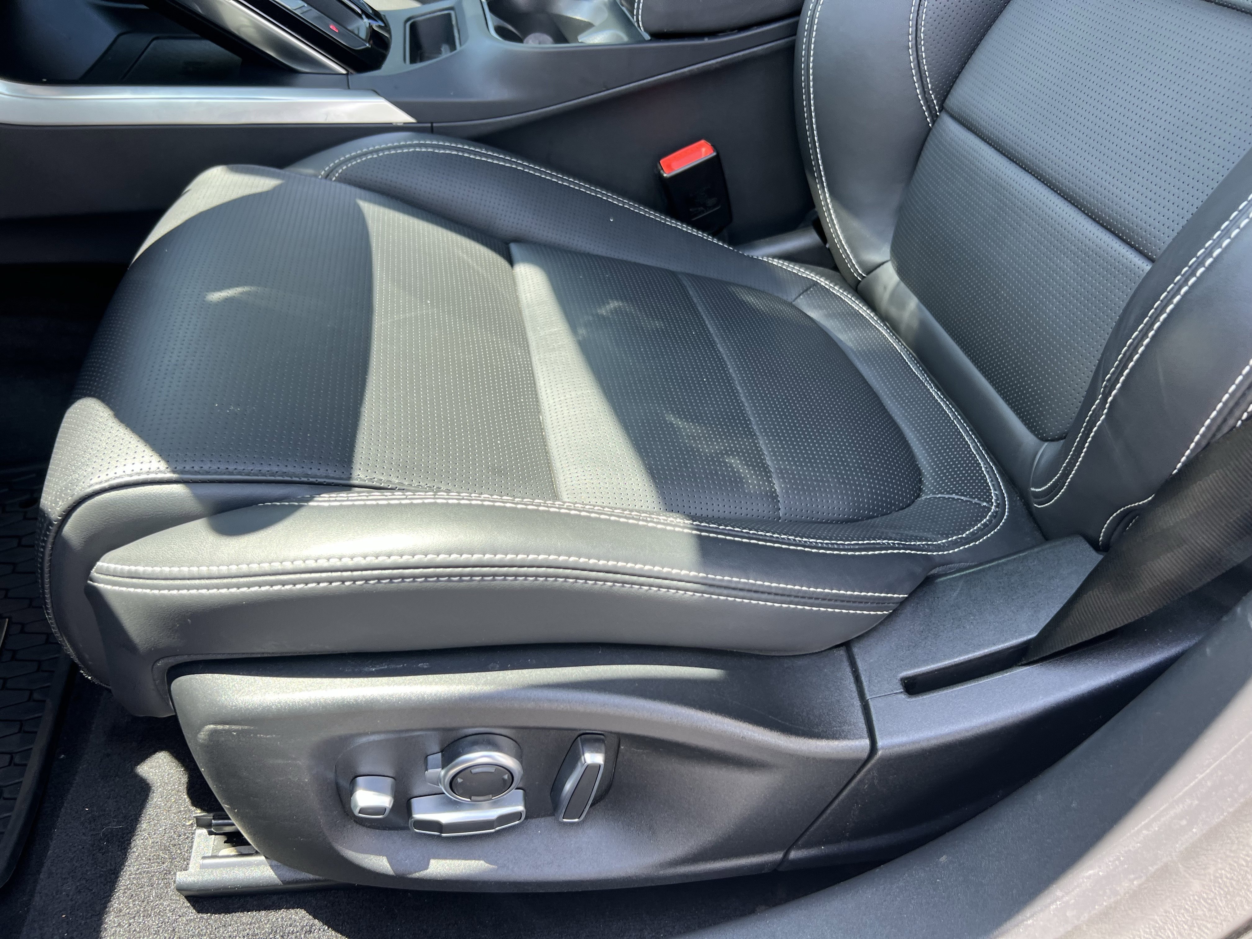 Used 2024 Jaguar I-PACE R-Dynamic HSE AWD/4WD image 19