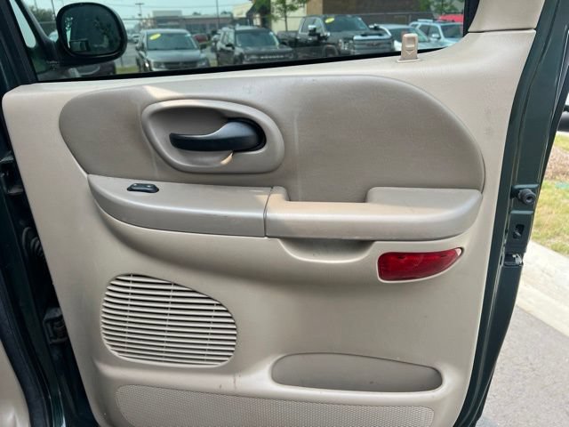 Used 2002 Ford F150 4x4 SuperCrew image 11