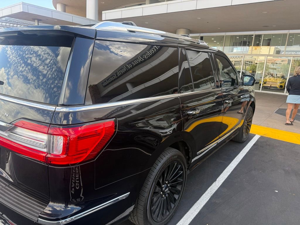 Used 2019 Lincoln Navigator Reserve AWD/4WD image 4