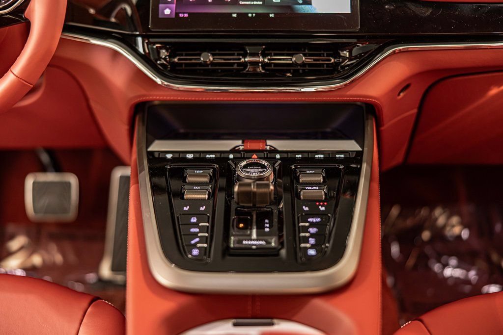 New 2026 Aston Martin DBX 707 AWD/4WD image 37
