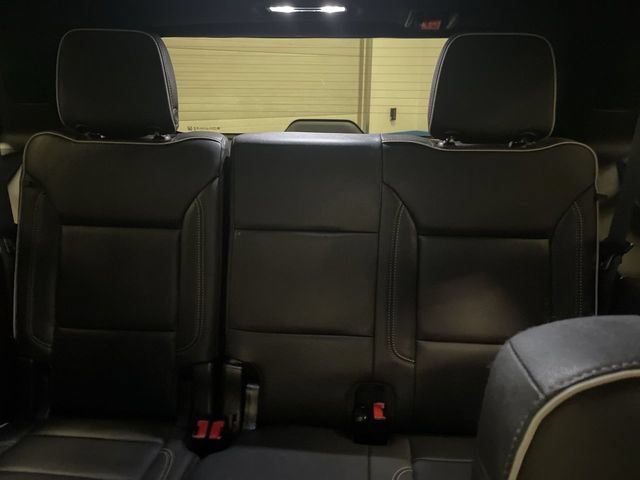 Used 2023 Chevrolet Tahoe Premier AWD/4WD image 23