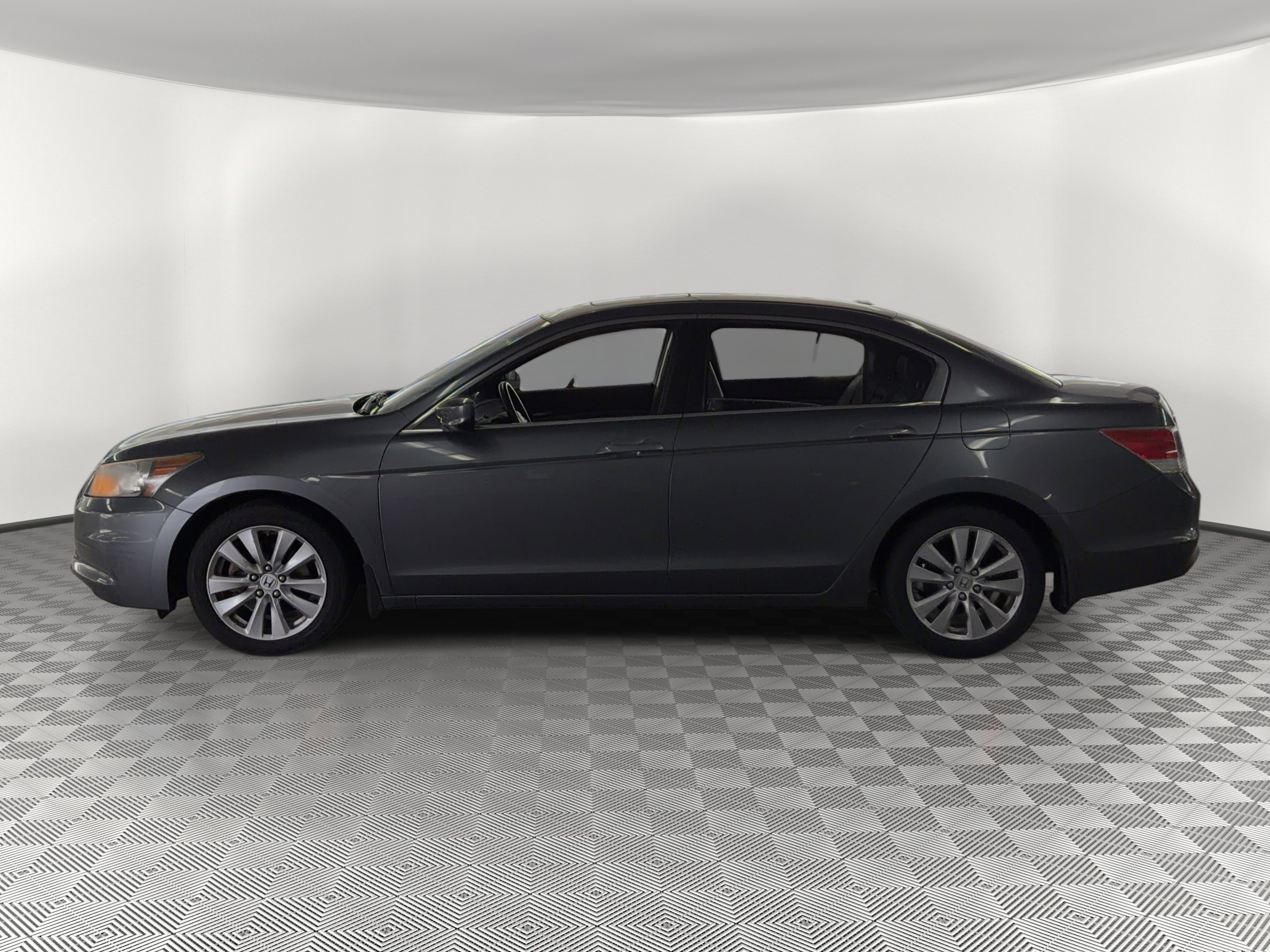 Used 2012 Honda Accord EX-L image 2