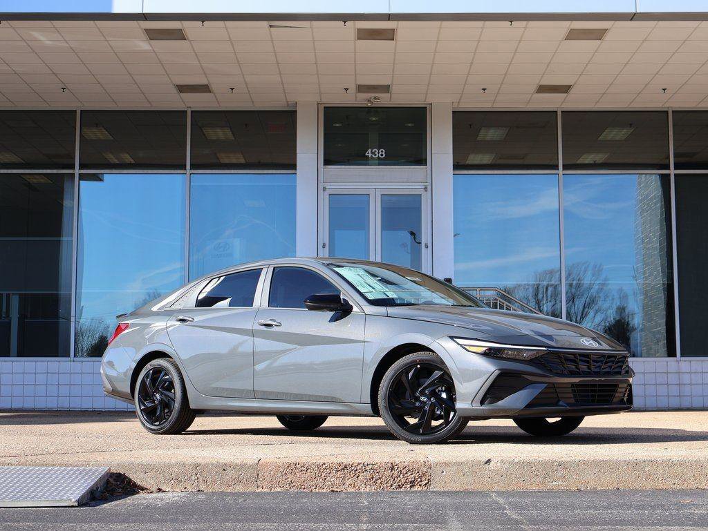 New 2026 Hyundai Elantra Sport w/ Cargo Package image 2