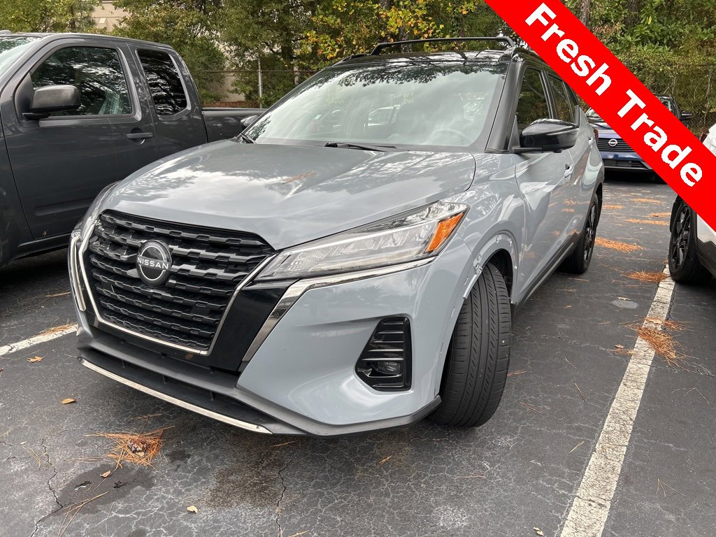 Used 2022 Nissan Kicks SR w/ Premium Package