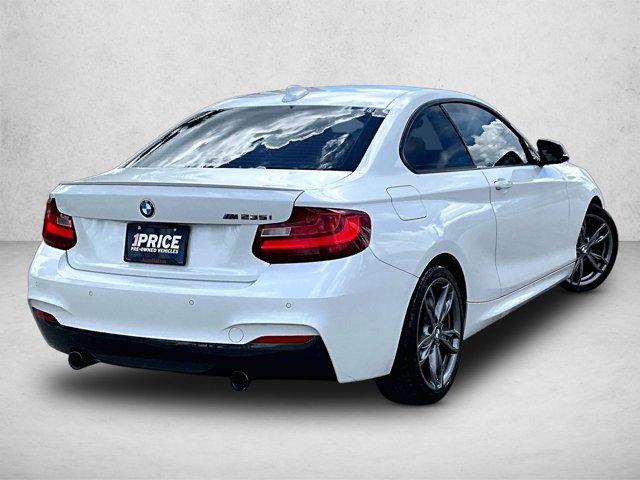 Used 2015 BMW M235i Coupe RWD video 2
