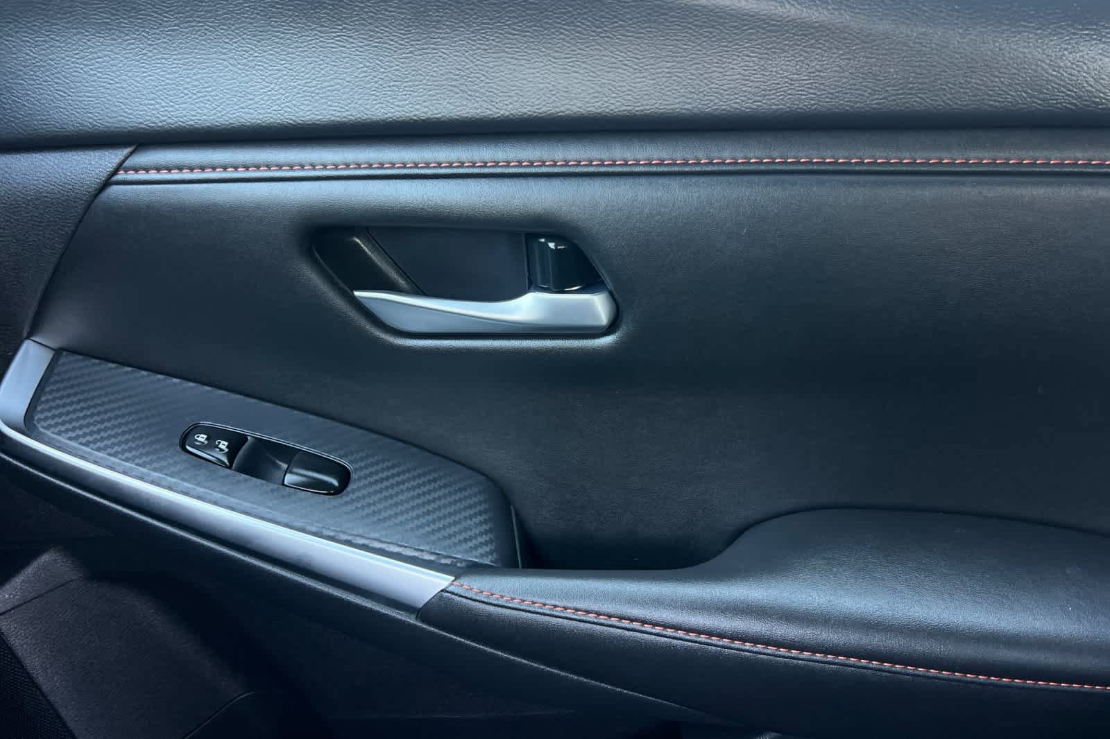 Certified 2025 Nissan Sentra SR FWD image 18
