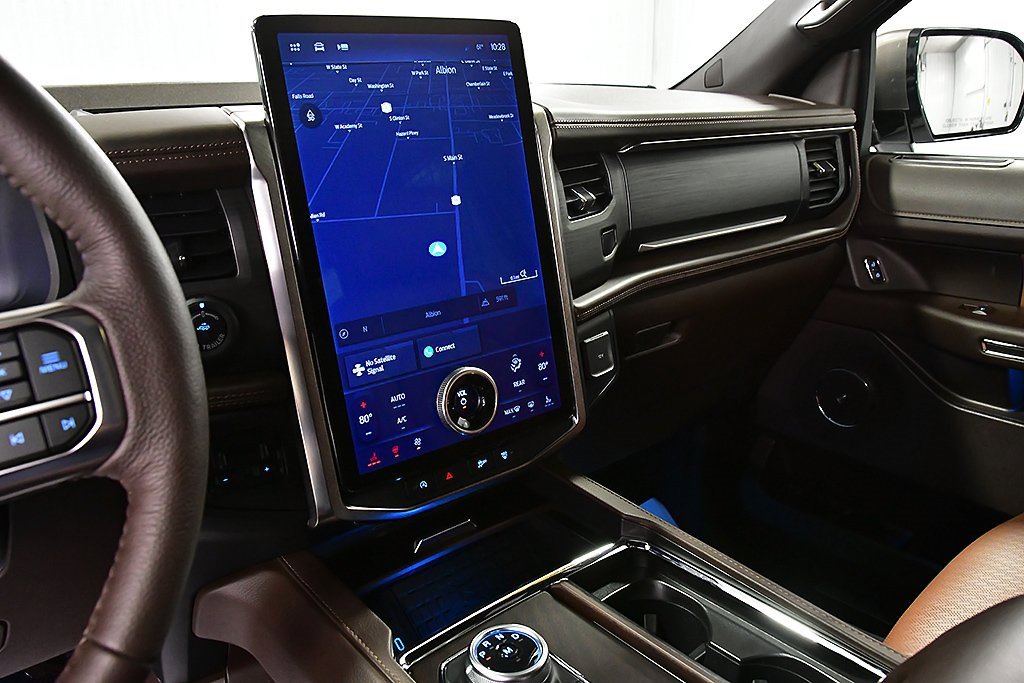 Used 2024 Ford Expedition King Ranch image 22