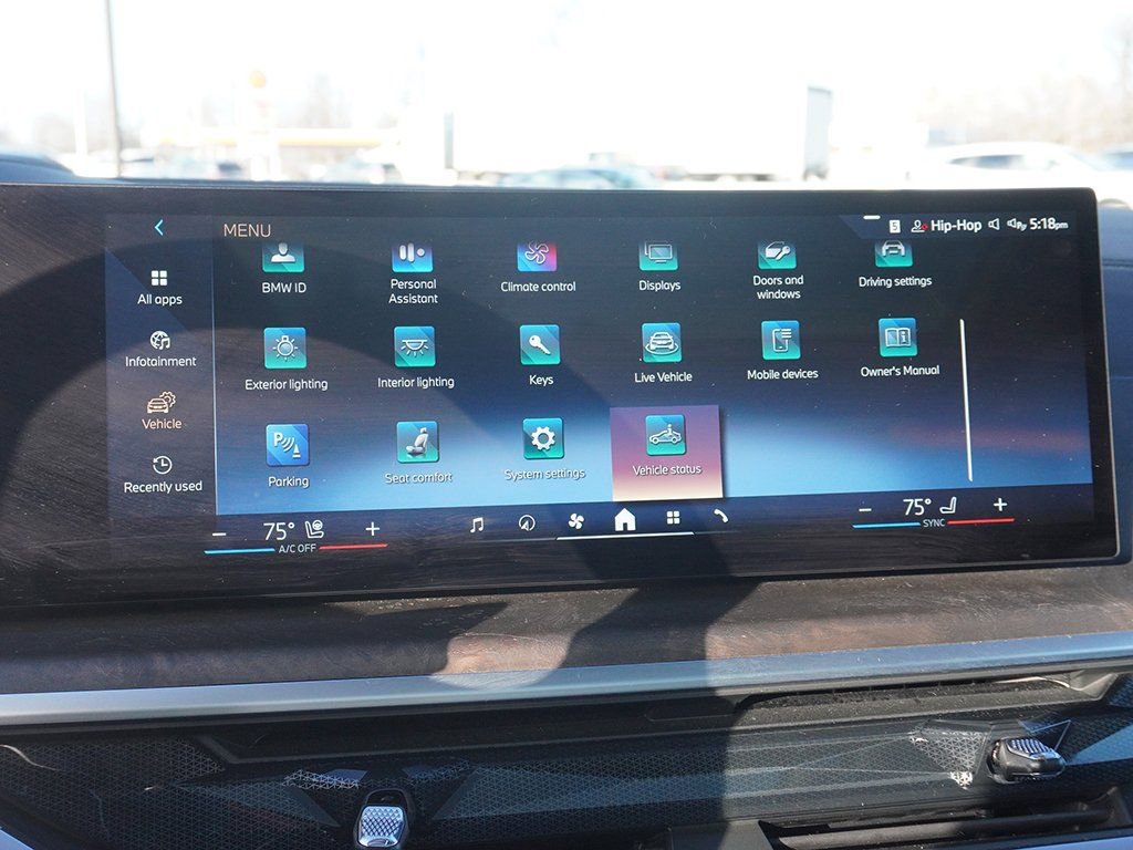 Used 2025 BMW X7 xDrive40i w/ Premium Package image 52