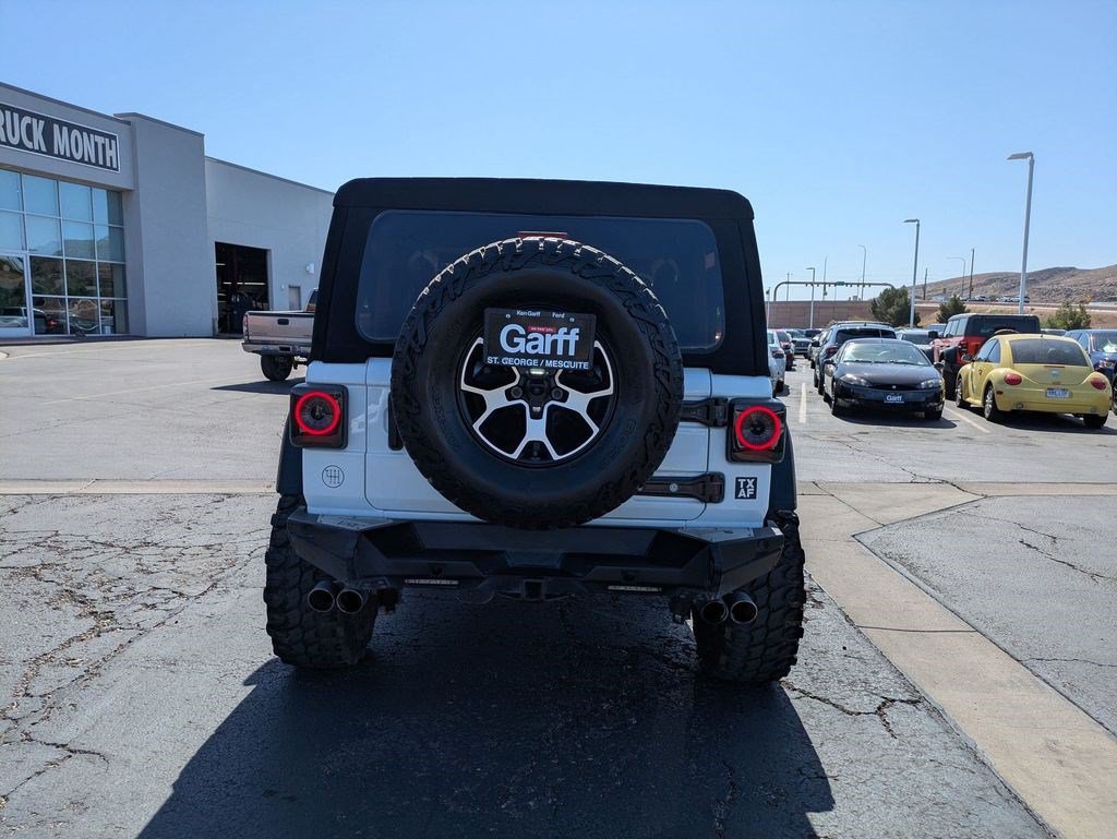 Used 2021 Jeep Wrangler Rubicon AWD/4WD image 4