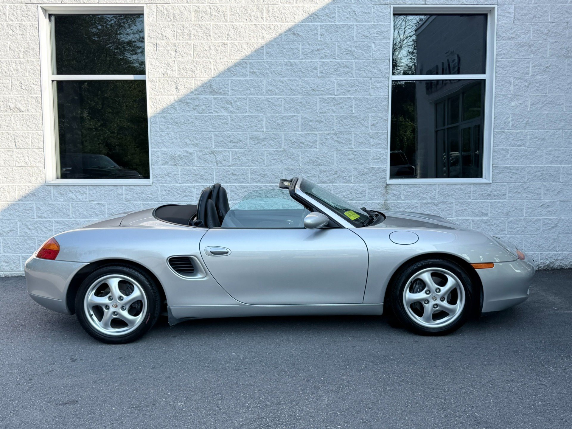 Used 2000 Porsche Boxster RWD image 23