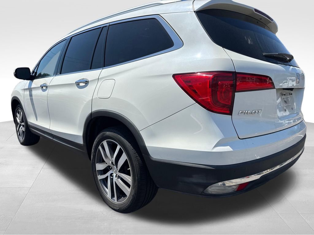 Used 2016 Honda Pilot Touring image 3