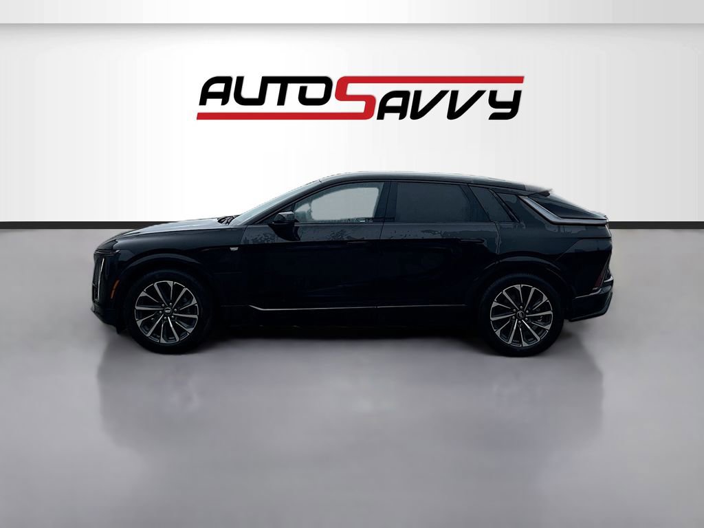 Used 2025 Cadillac Lyriq Sport AWD/4WD image 4