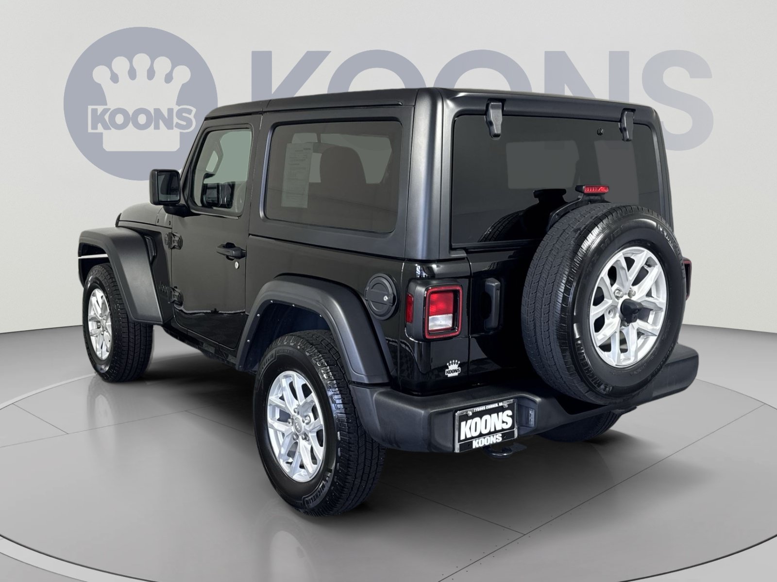Used 2023 Jeep Wrangler Sport AWD/4WD image 4