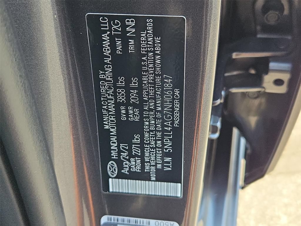 Used 2022 Hyundai Elantra SE w/ Cargo Package FWD image 23
