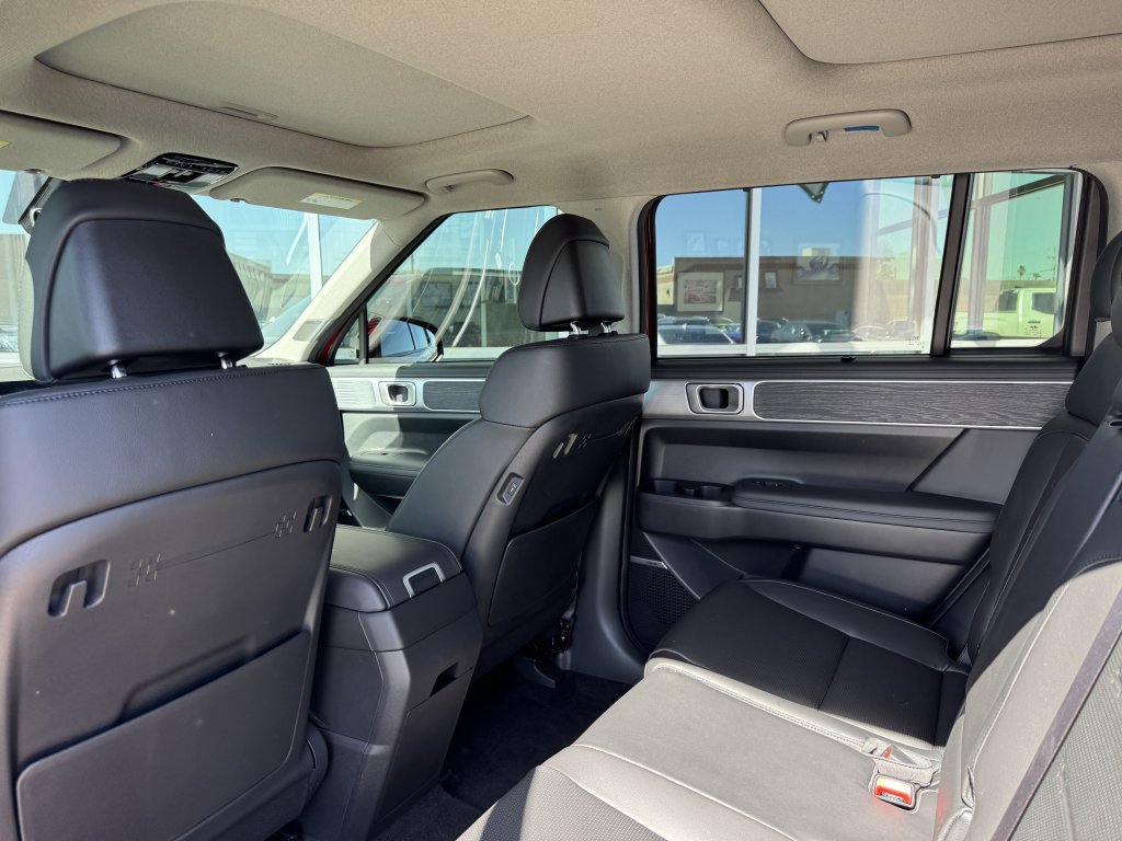 Used 2024 Hyundai Santa Fe Limited image 37