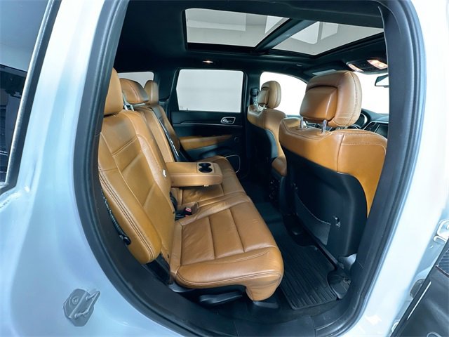 Used 2015 Jeep Grand Cherokee SRT w/ Trailer Tow Group IV image 27