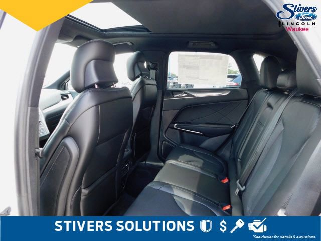 Used 2019 Lincoln MKC Reserve image 10