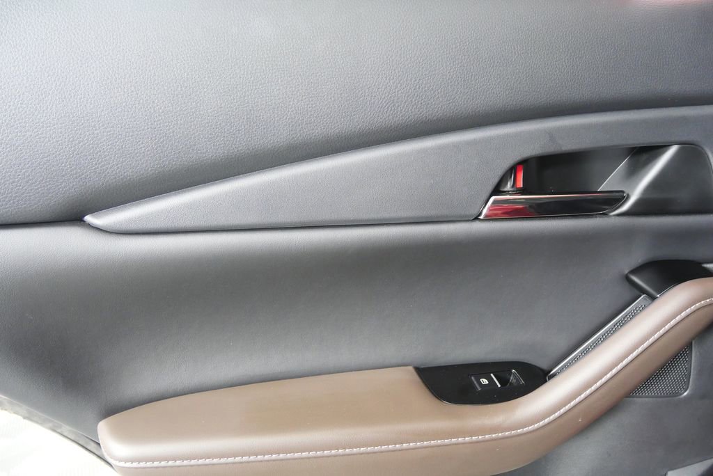 Used 2022 MAZDA CX-30 AWD 2.5 S w/ Premium Package image 13