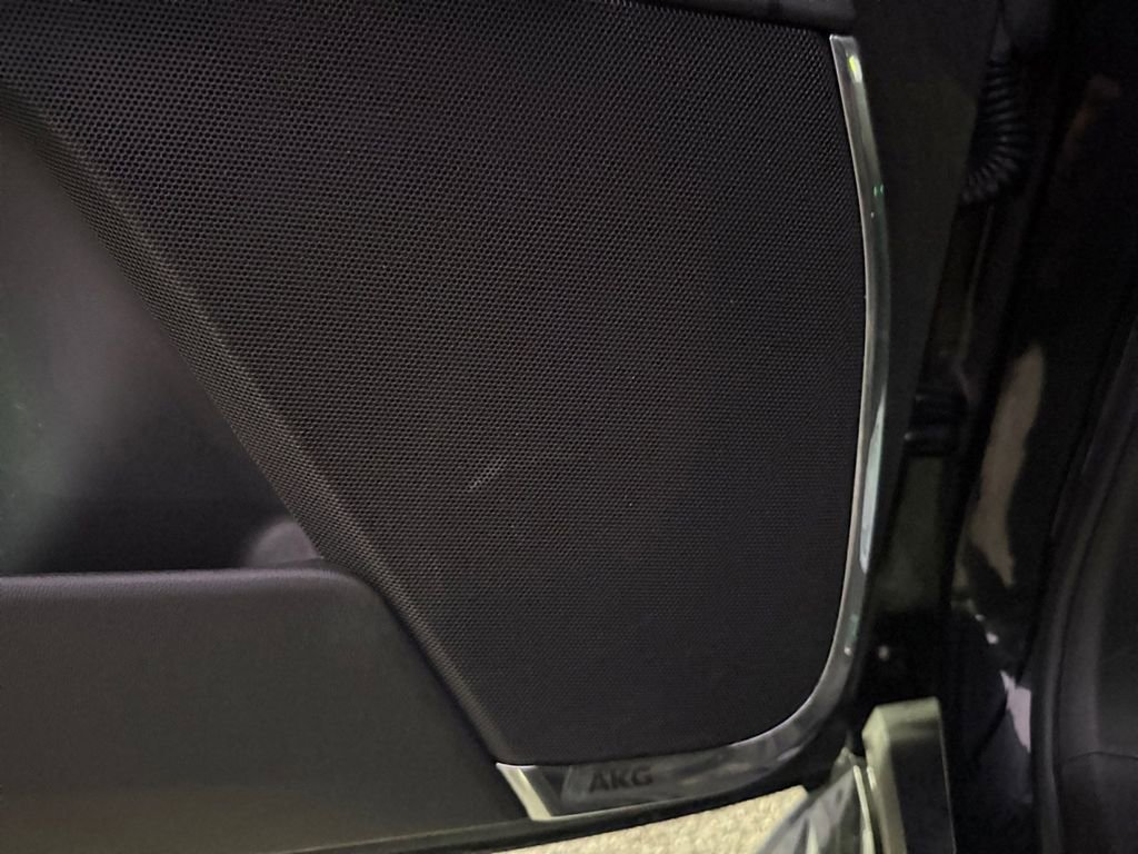 Used 2023 Cadillac Escalade Sport image 13