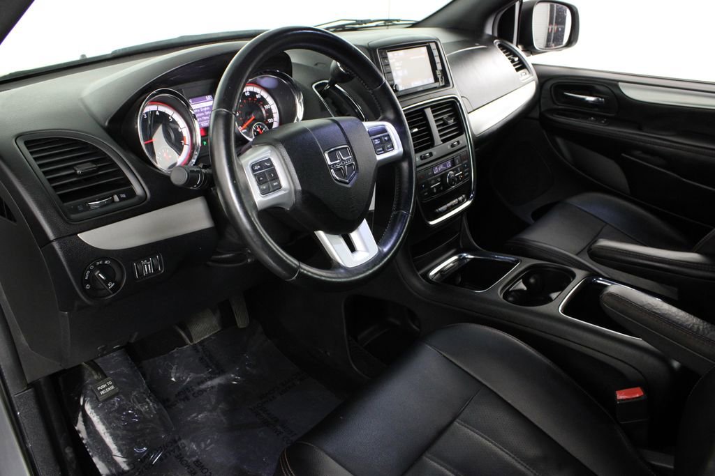 Used 2019 Dodge Grand Caravan GT image 16