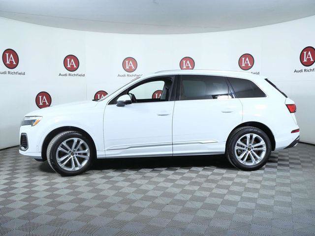 Used 2025 Audi Q7 3.0T Premium Plus AWD/4WD image 5