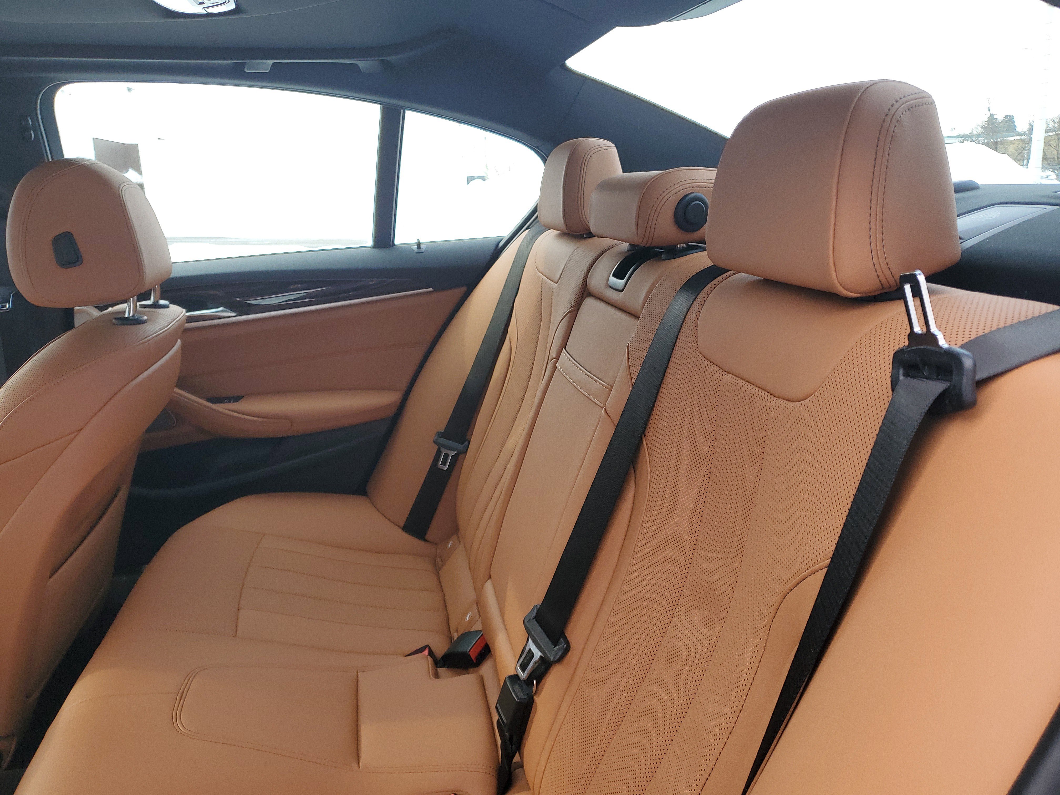 Used 2023 BMW 530i xDrive 530i xDrive w/ Premium Package image 26