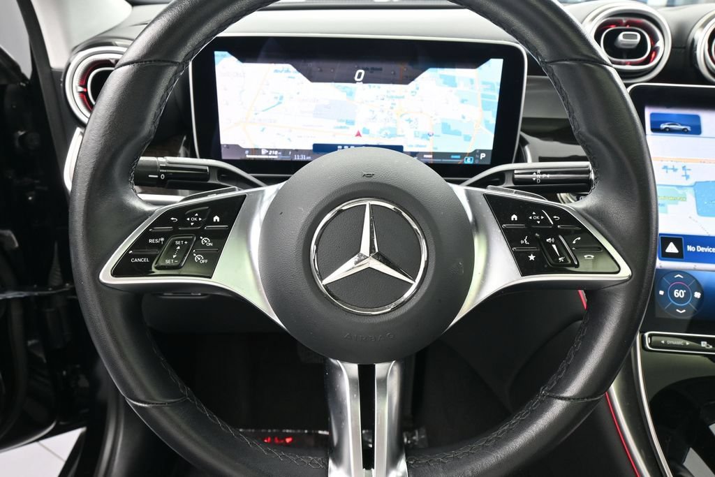 Used 2025 Mercedes-Benz GLC 300 4MATIC image 18