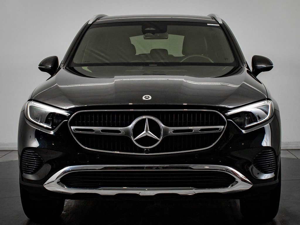 Certified 2025 Mercedes-Benz GLC 300 GLC 300 image 2