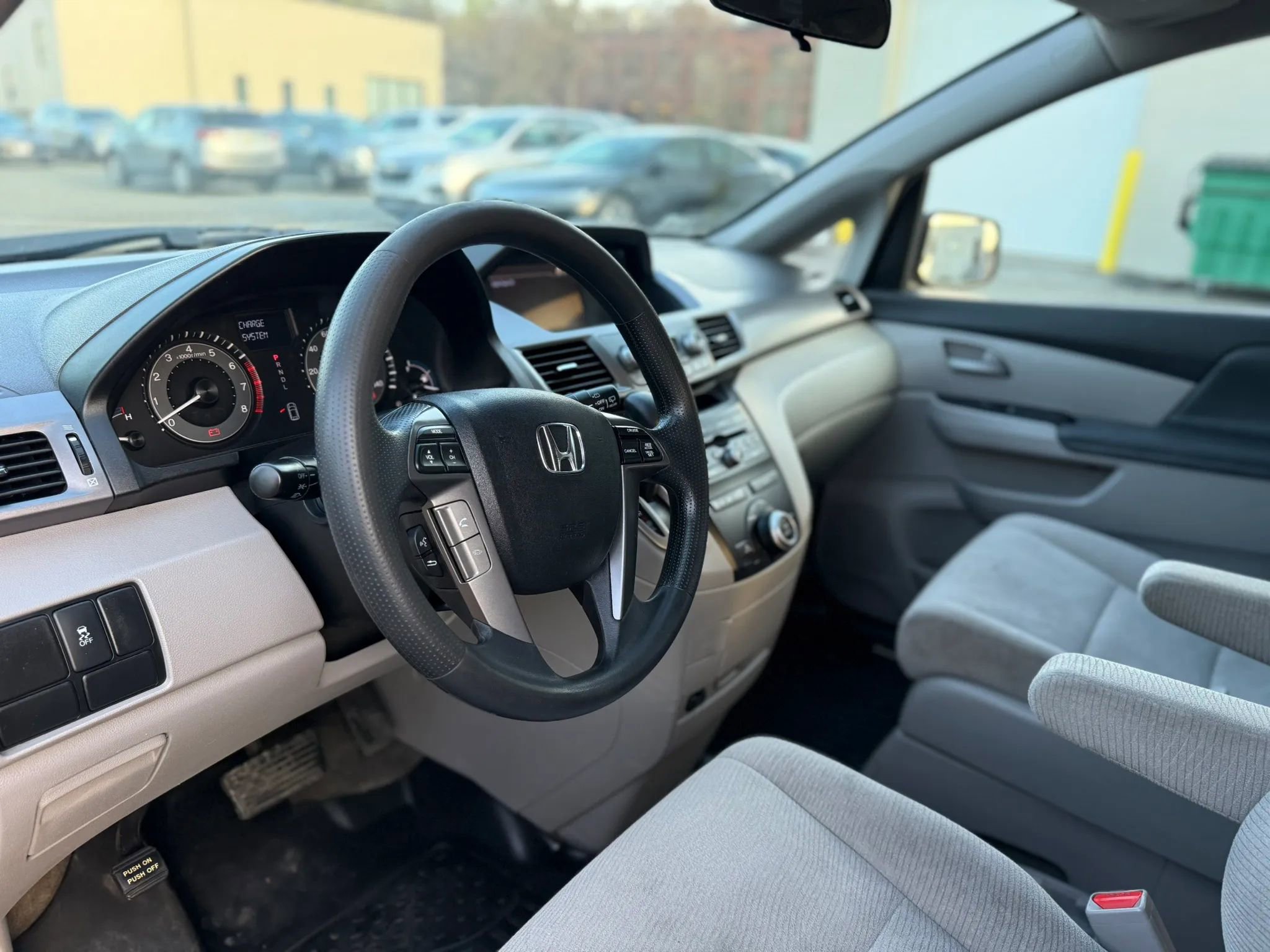 Used 2013 Honda Odyssey LX image 19