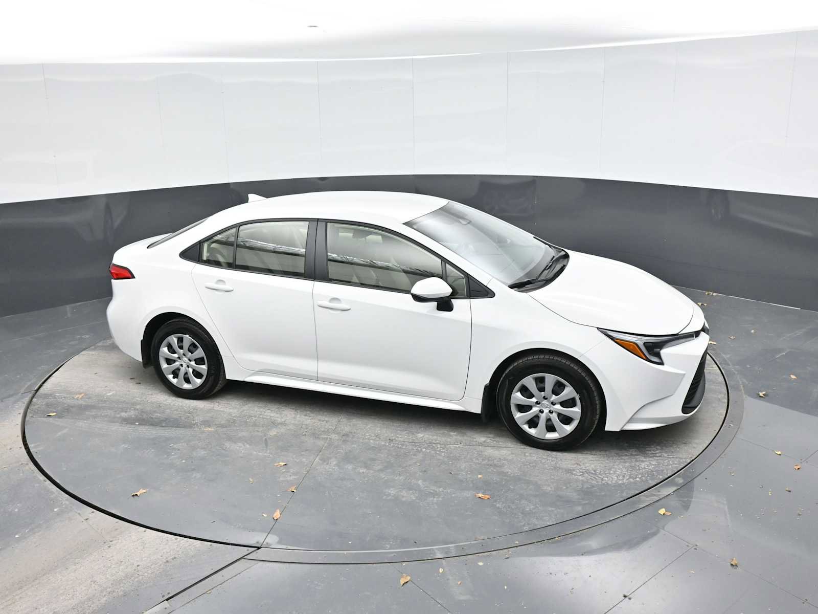 Used 2024 Toyota Corolla LE image 15