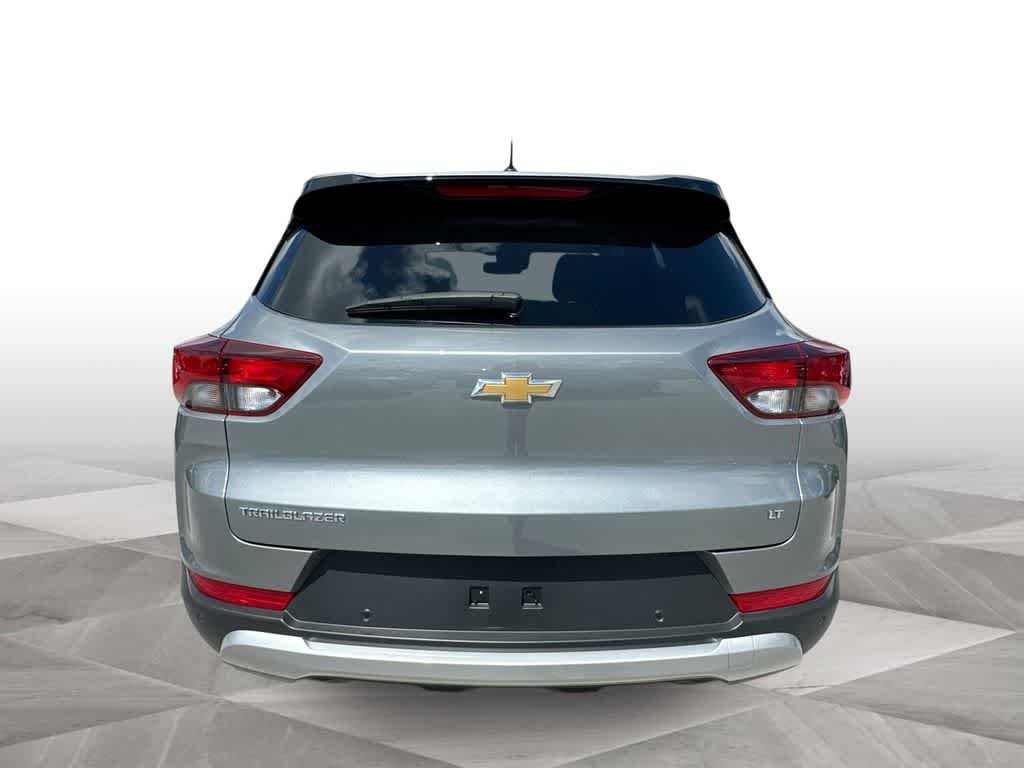 Used 2025 Chevrolet TrailBlazer LT w/ Convenience Package image 7