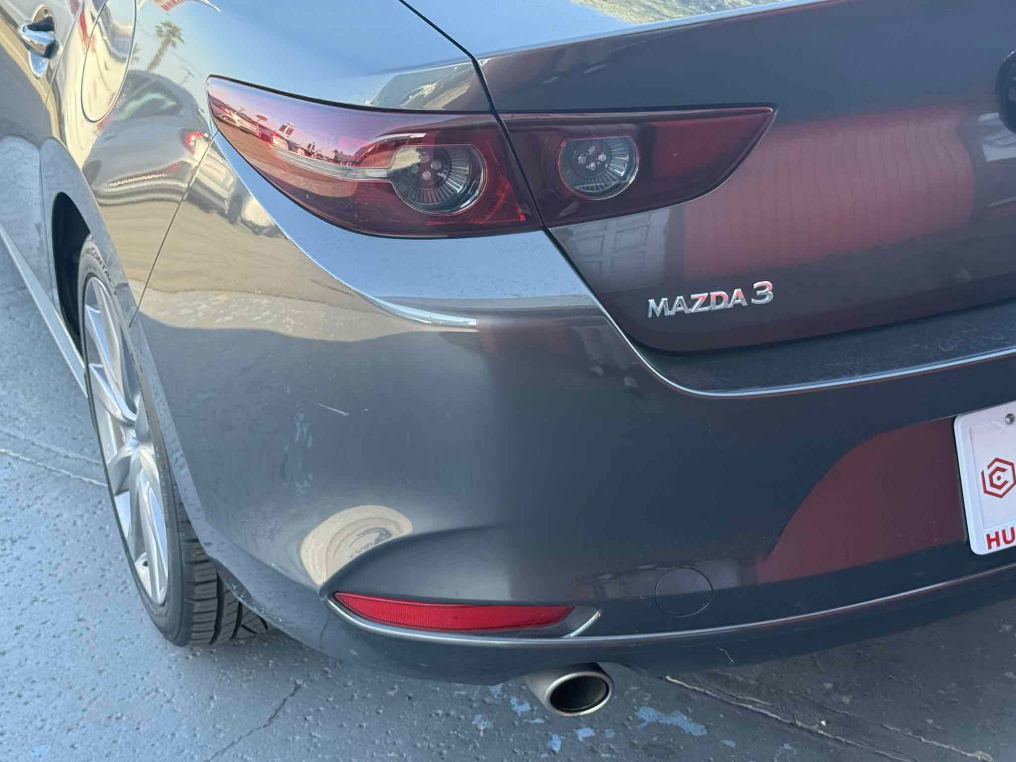 Used 2019 MAZDA MAZDA3 Sedan w/ Preferred Package image 21