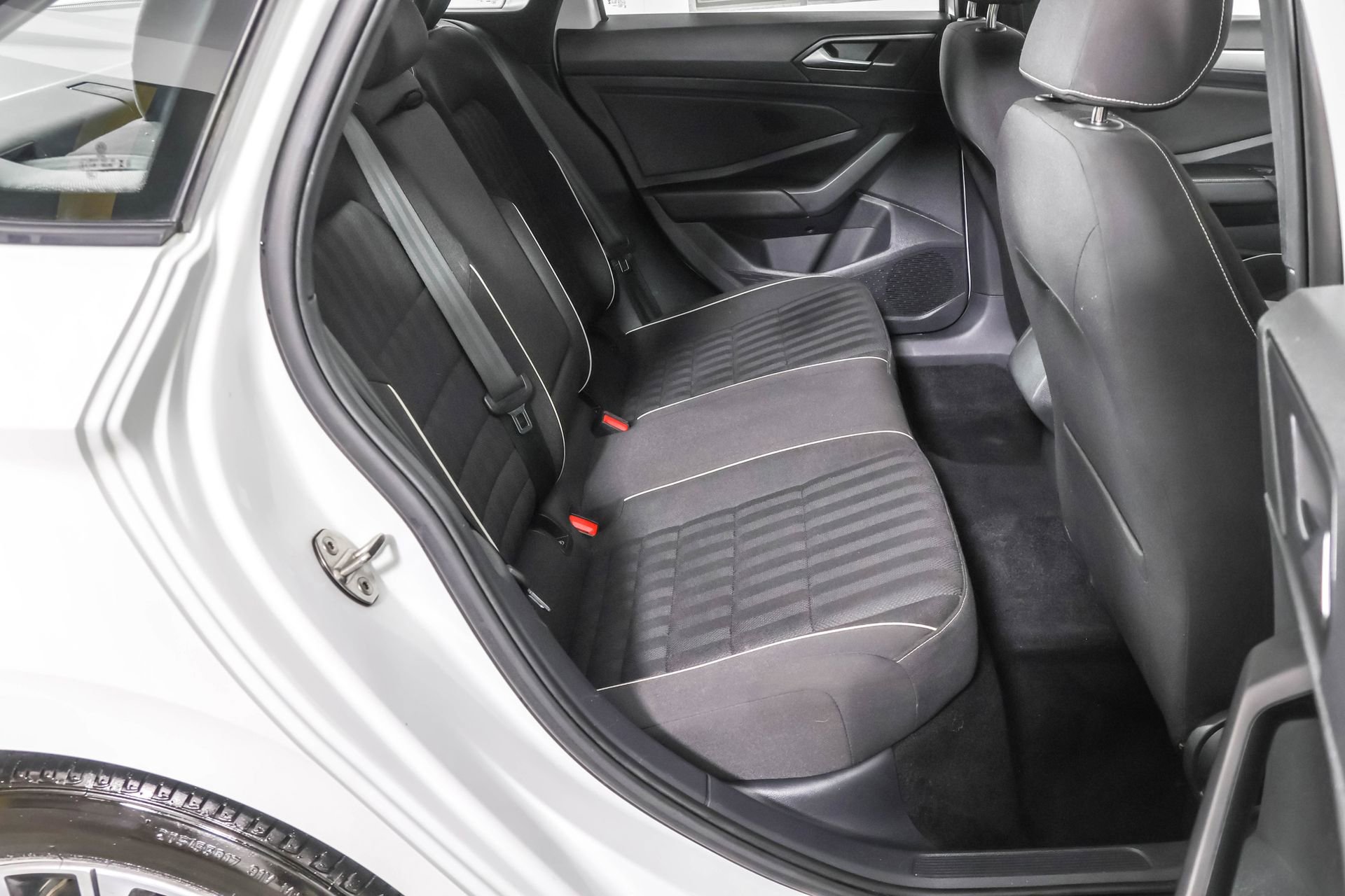 Used 2023 Volkswagen Jetta Sport image 38