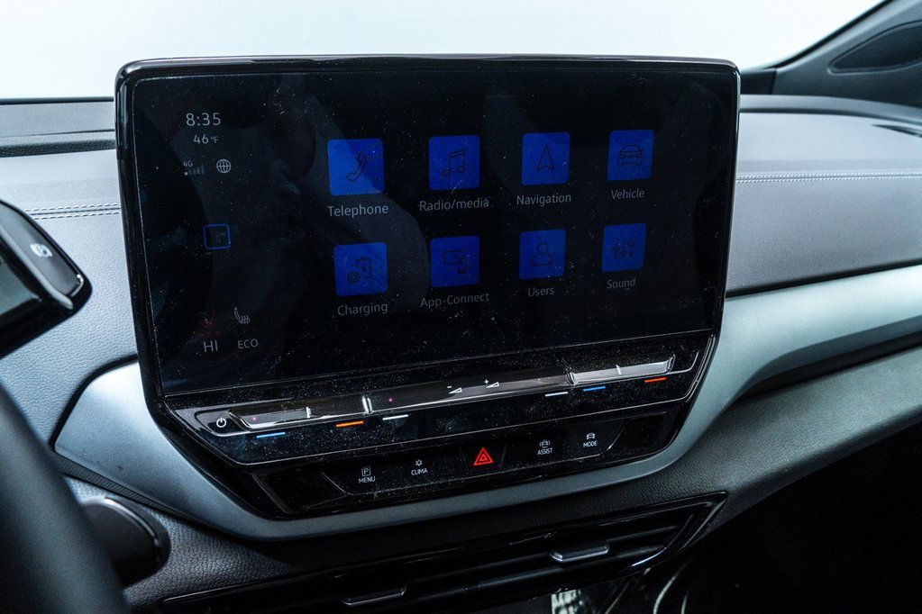 Used 2023 Volkswagen ID.4 Pro image 18