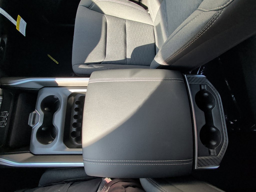 New 2026 RAM 1500 Express AWD/4WD image 25