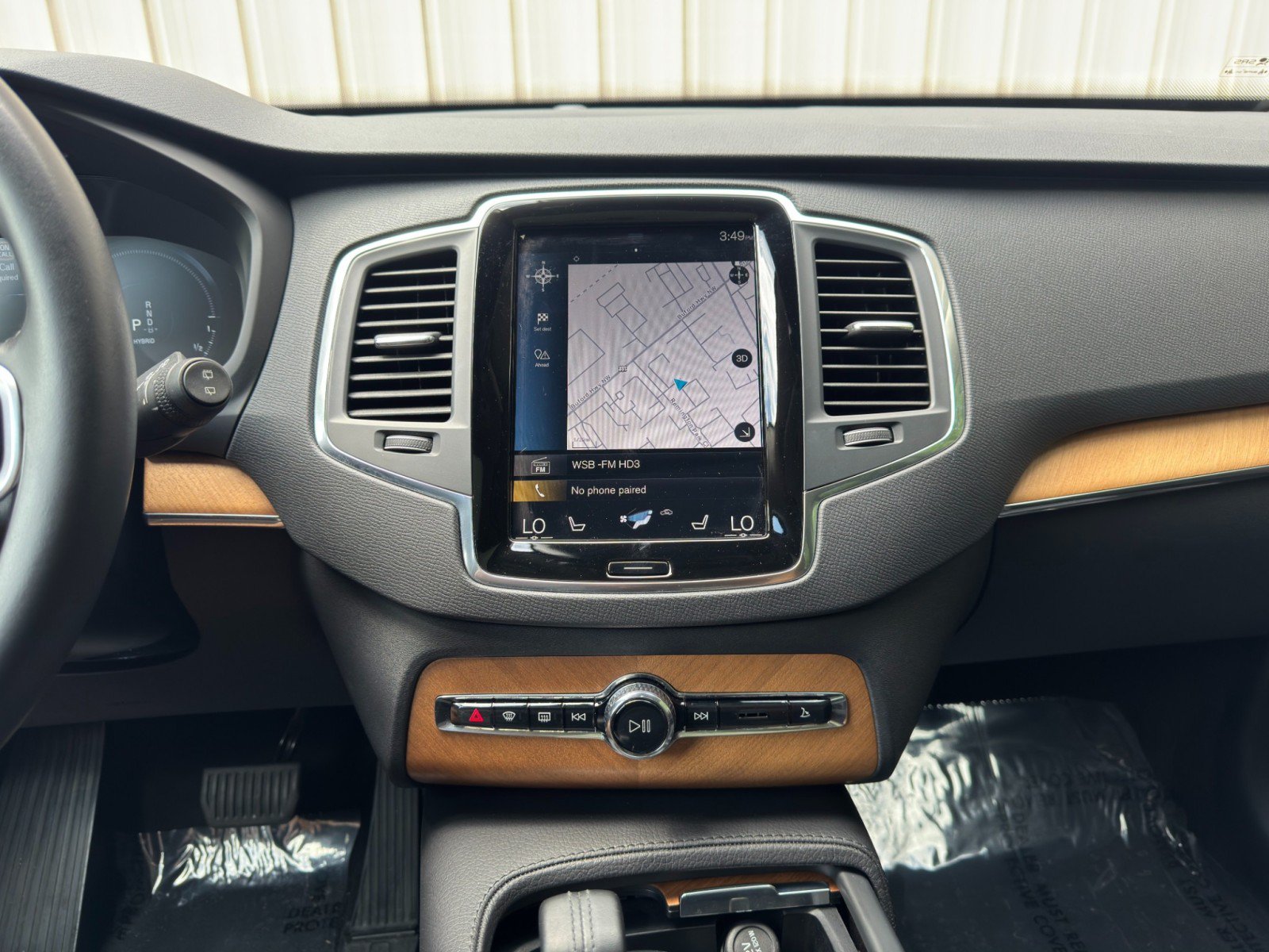 Used 2021 Volvo XC90 T8 Inscription Expression w/ Protection Package Premier AWD/4WD image 23