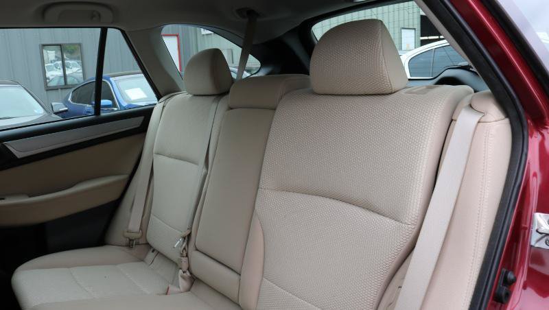 Used 2018 Subaru Outback 2.5i AWD/4WD image 13