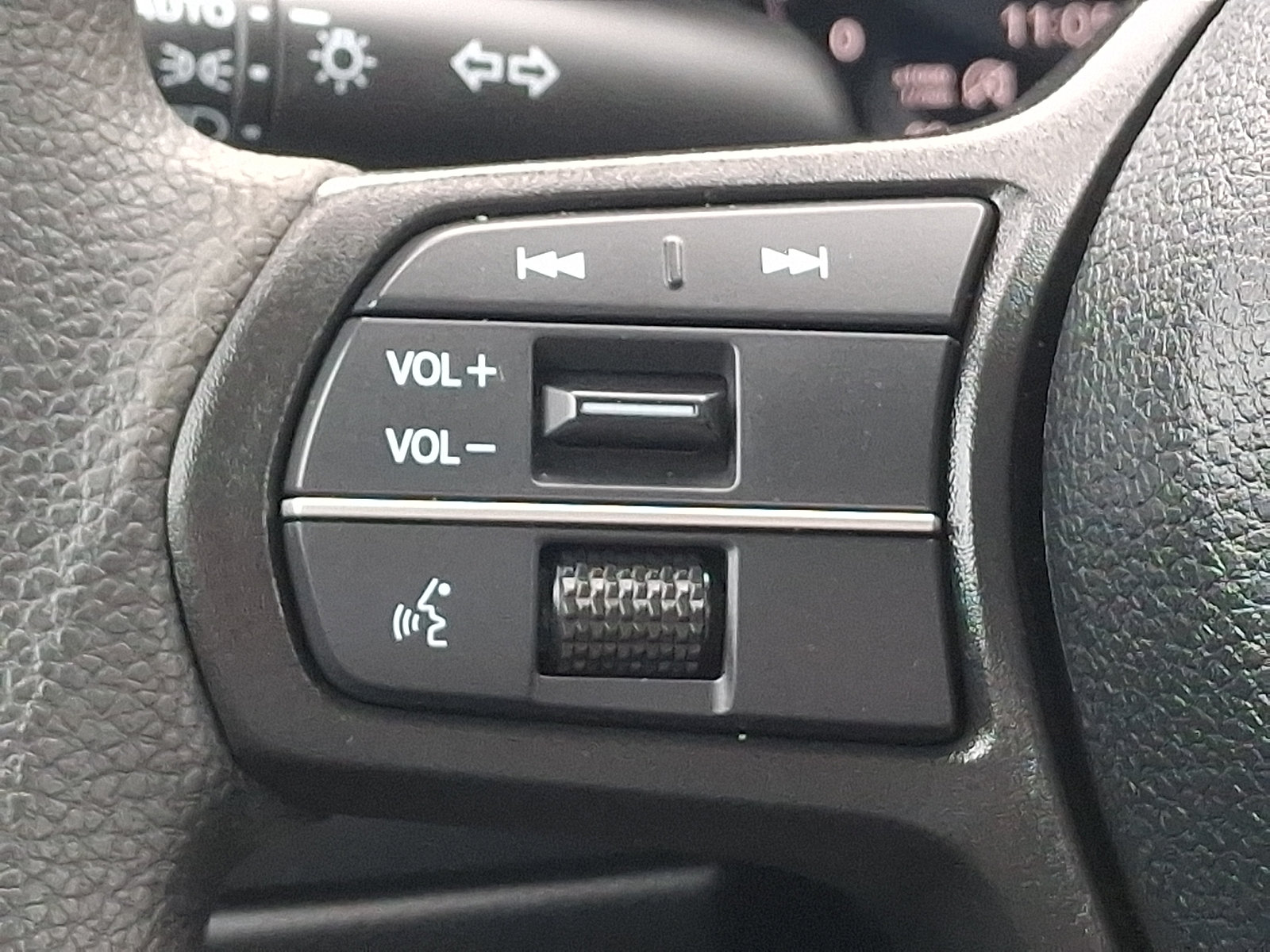 Certified 2023 Honda Accord EX image 20