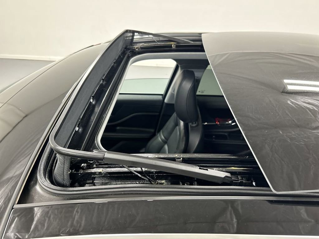 Used 2022 Lincoln Corsair Standard w/ Premium Package image 20