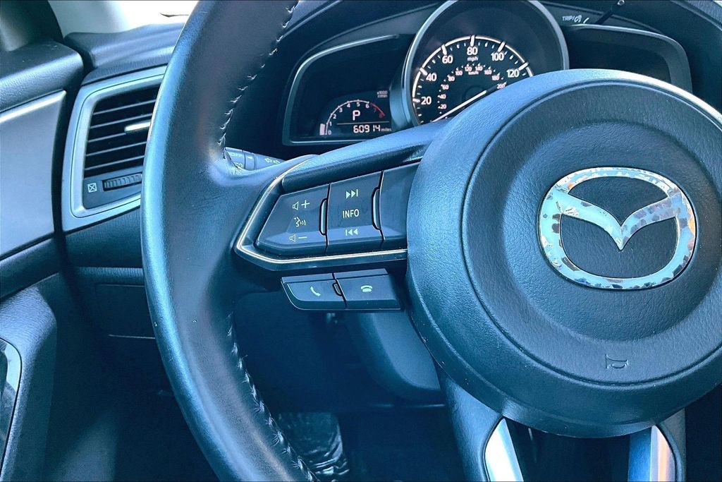 Used 2018 MAZDA MAZDA3 Touring image 25