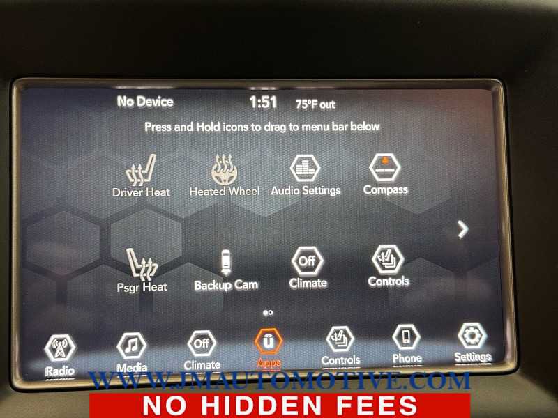 Used 2019 Jeep Grand Cherokee Laredo w/ Security & Convenience Group AWD/4WD image 26