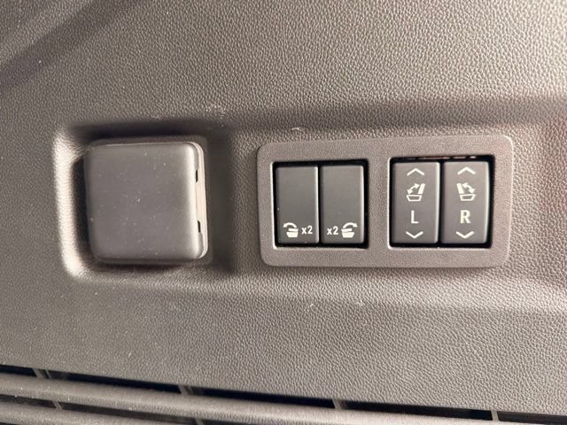 Used 2024 GMC Yukon Denali w/ Max Trailering Package AWD/4WD image 14